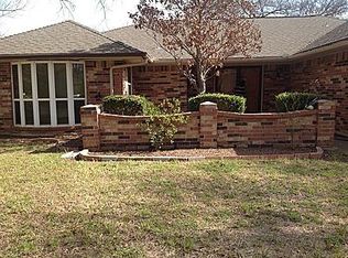 1018 Hickory Cir, Mansfield, TX 76063