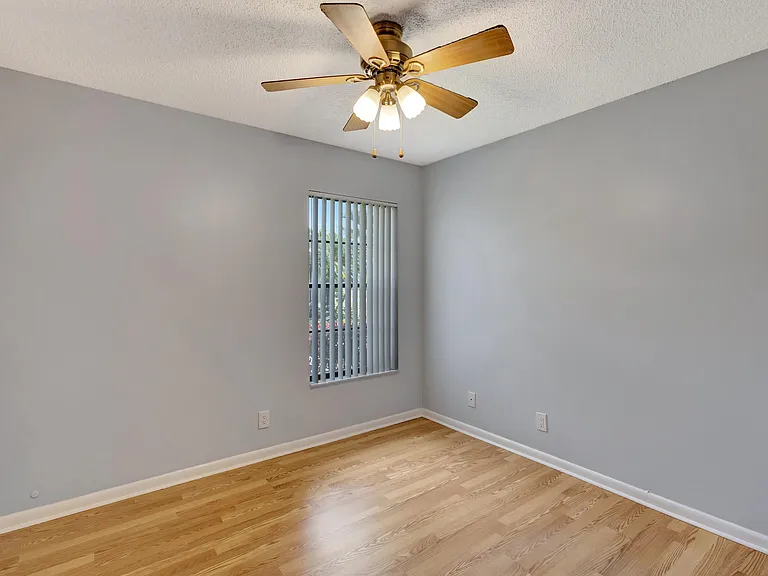 4385 Willow Brook Cir — Photo 13