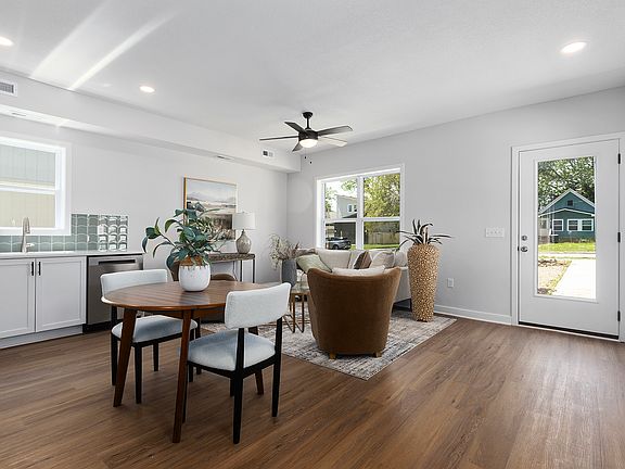 3rd image of 4521 Forest Ave #A