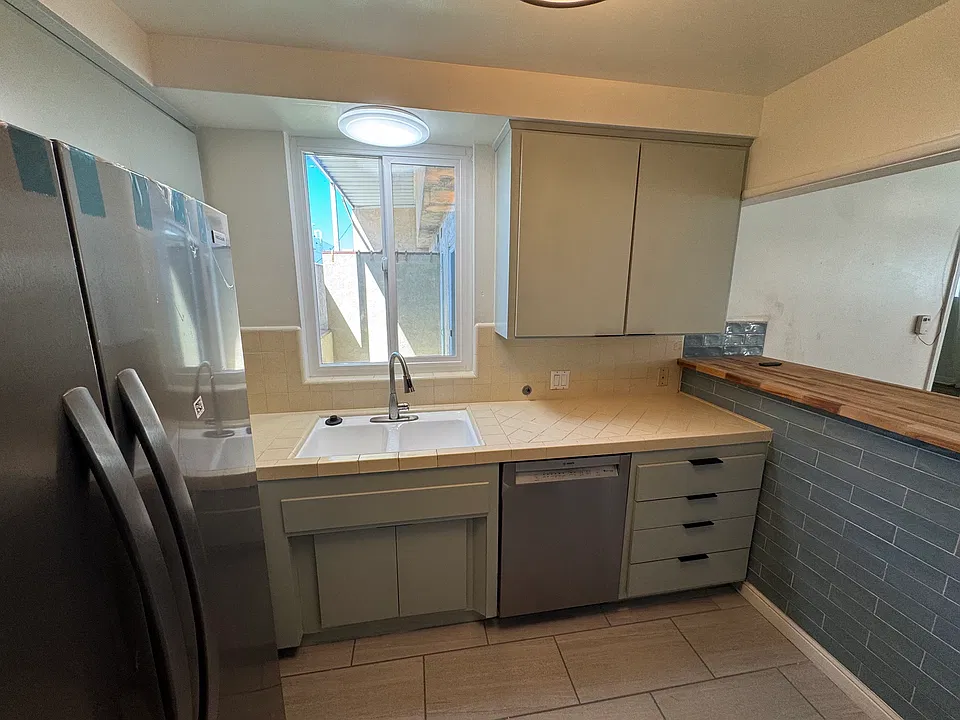 327 Pershing Dr #327