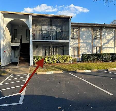 2nd image of 953 Courtyard Ln #B1