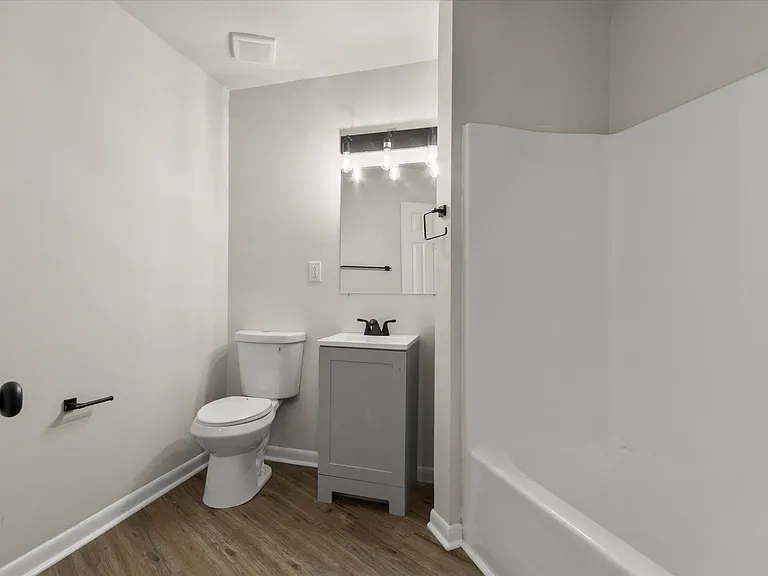 3801 Triana Blvd SW — Photo 39