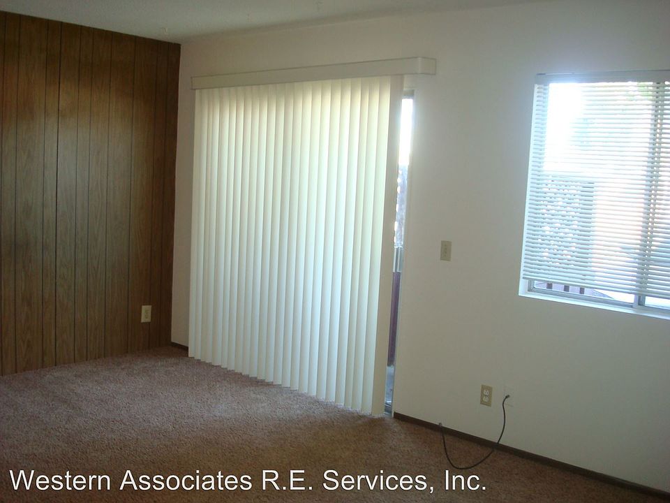 2nd image of 800 24th Ave APT 9