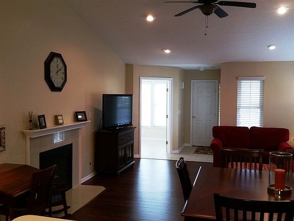 3rd image of 1341 Winningham Ln
