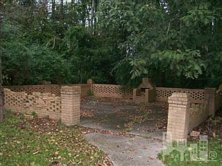 2nd image of 620 Pinewood Dr
