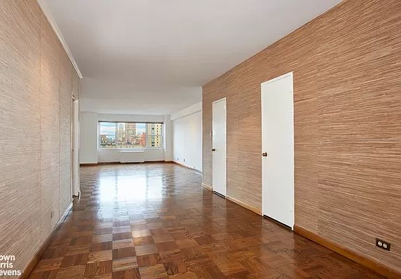3rd image of 150 E 69th St APT 18H