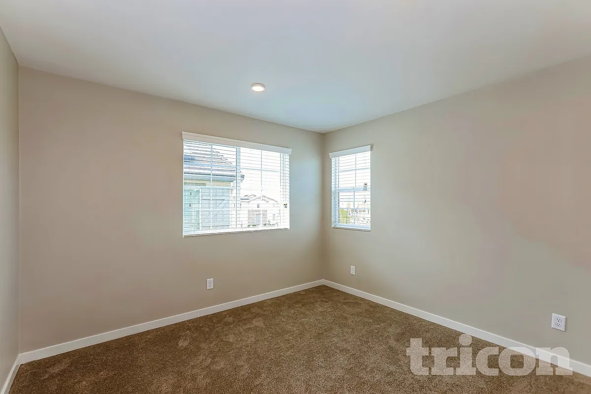 Building Photo - 31597 Dwight Dr