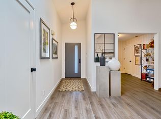 2 Free River Ct, Sacramento, CA