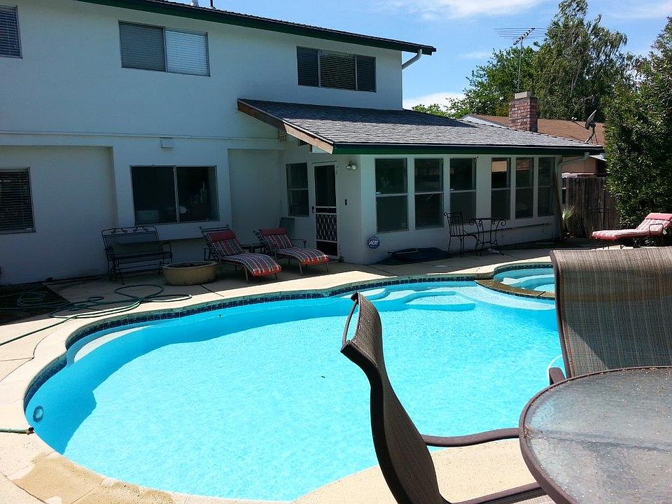 1st image of 4729 Papaya Dr