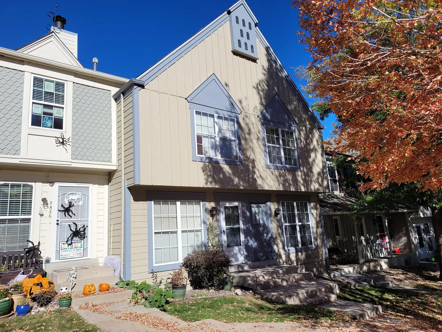 2 bed, 1.5 bath, 1102 sqft, $2,000 — Photo 1