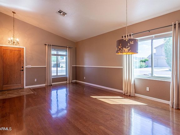 4th image of 17233 E Kensington Pl