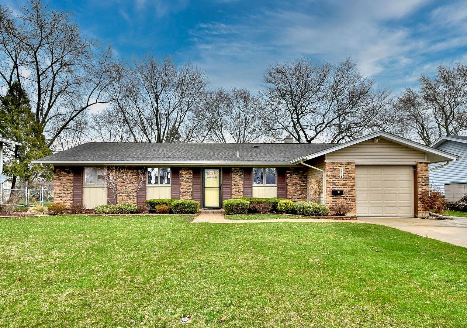6521 Woodridge Dr, Woodridge, IL 60517 Zillow