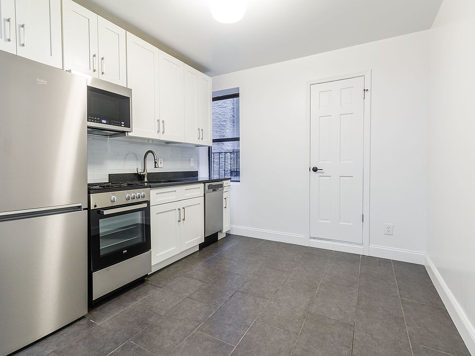 1st image of 110 8th Ave #4S2