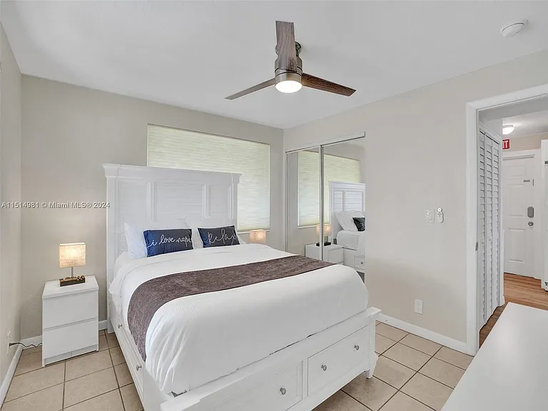 900 N Surf Rd #2 — Photo 12
