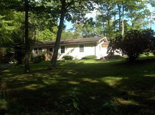 1601 Pleasant Valley Rd, Mountain City, TN 37683