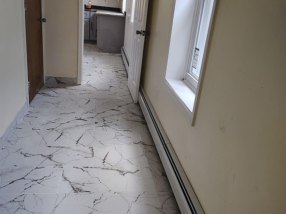 2nd image of 307 Summit Ave APT 3
