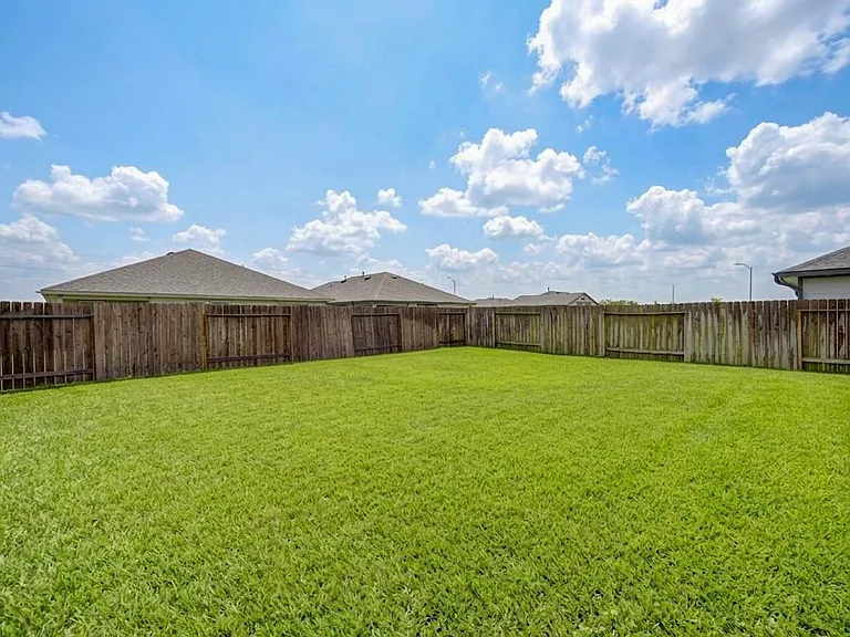 7547 Cattle Walker Ct — Photo 27