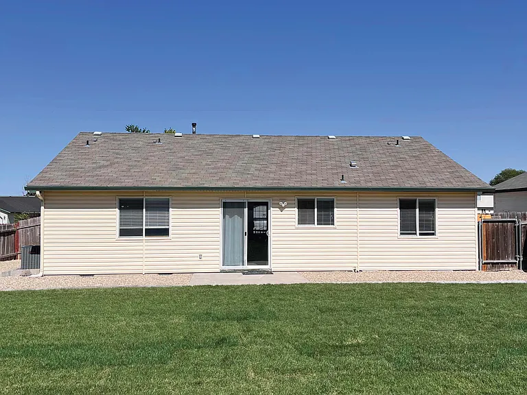 5520 Ronco Ave — Photo 15