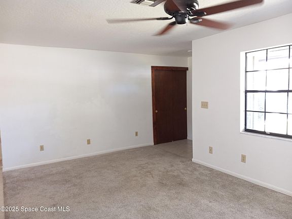 4th image of 365 Hunt Dr