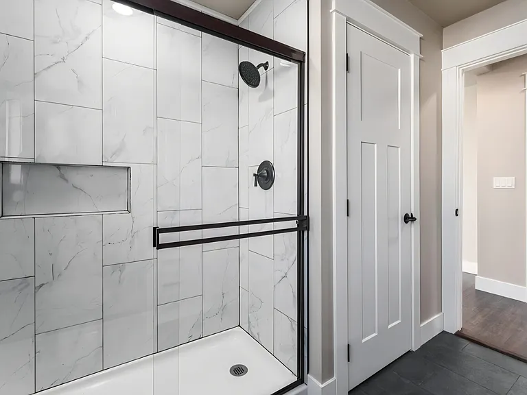 604 W Crest Dr — Photo 12