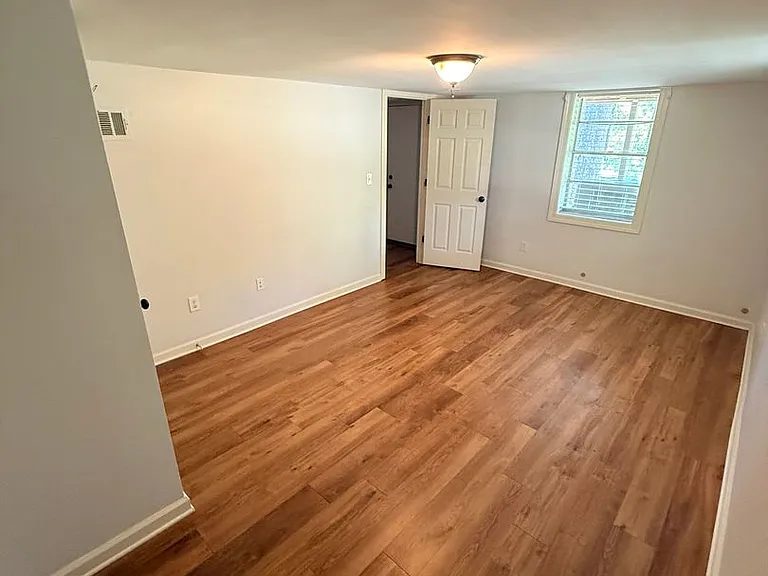 1312 Beanland Dr — Photo 7