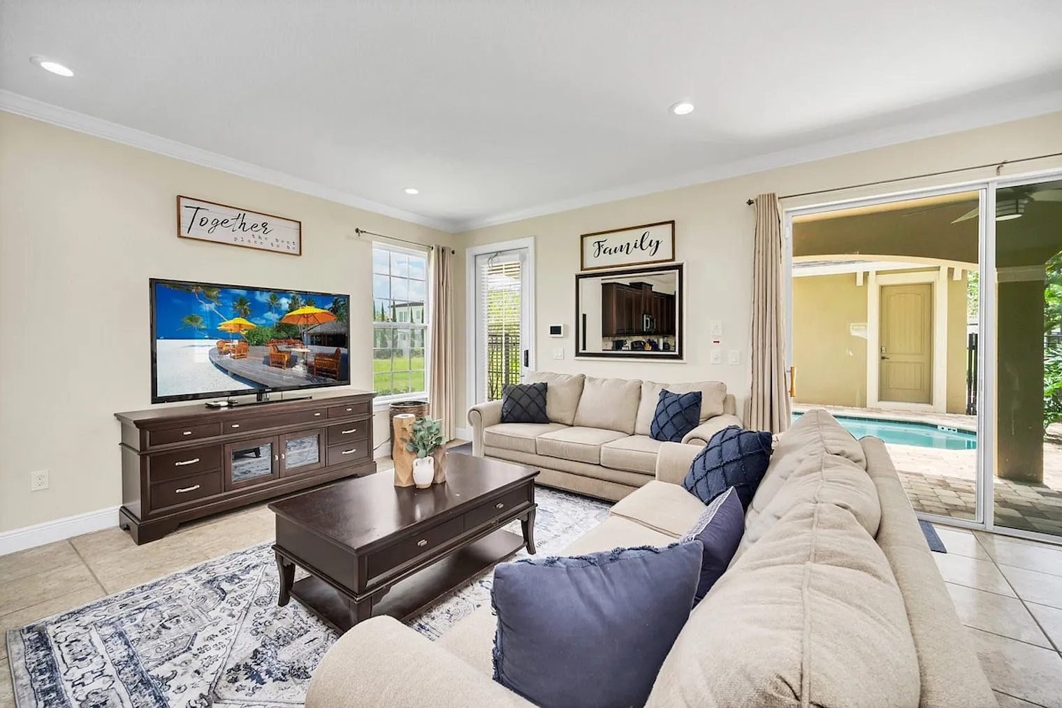 4 bed, 4.0 bath, 3369 sqft, $3,908 — Photo 3