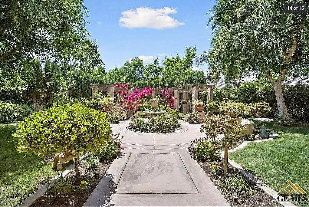 4 bed, 3561 sqft, $4,000 — Photo 4
