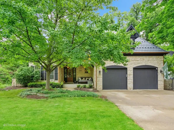 678 Oak St, Glen Ellyn, IL 60137