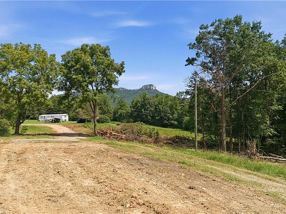 2nd image of 180 Great View Ln