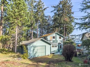 451 Lupine Dr, Sequim, WA 98382