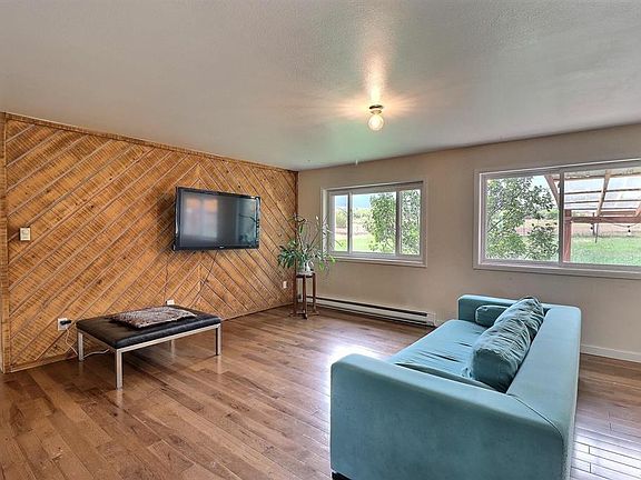 5th image of 41074 Lamborn Drive