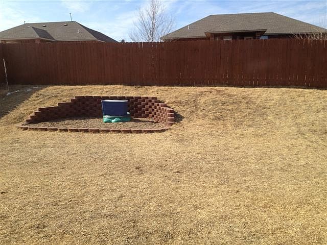 2nd image of 15 NE Summerwood Dr