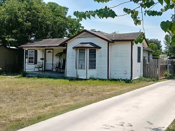 3rd image of 418 Westminster Ave