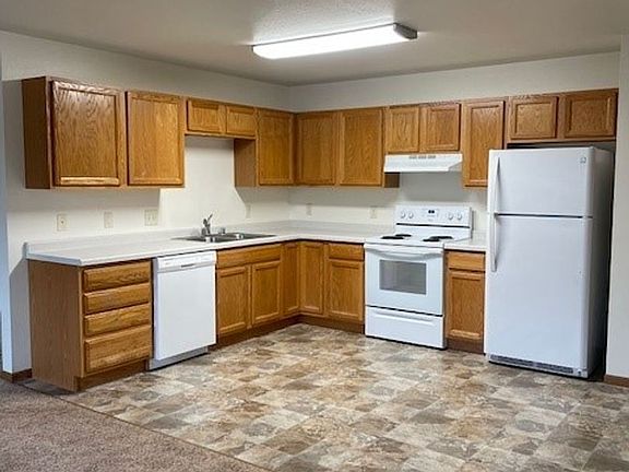 5th image of 4526 Hartzell Ln #7