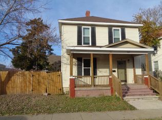 917 W 2nd St, Joplin, MO 64801