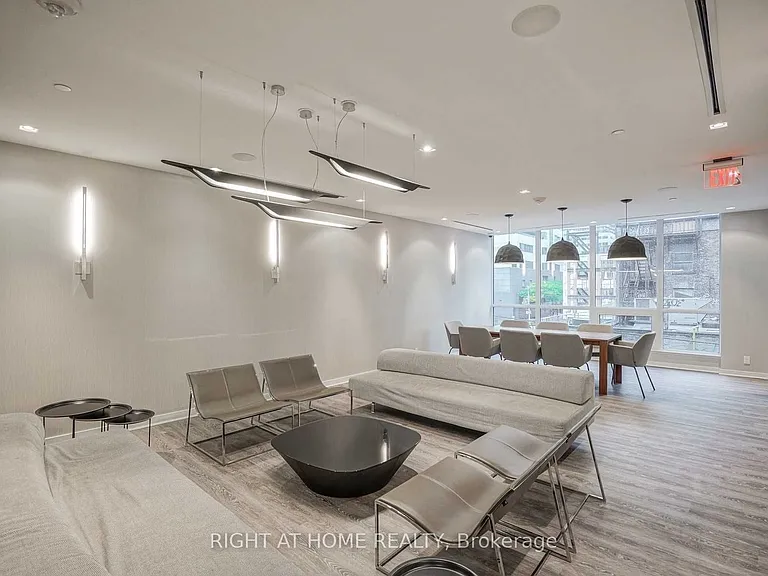 8 Mercer St #1903 — Photo 20