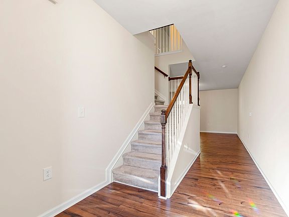 3rd image of 1217 Nightshade Dr