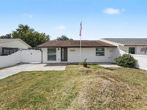 8562 BRIAR GROVE CIRCLE, TAMPA, FL 33615