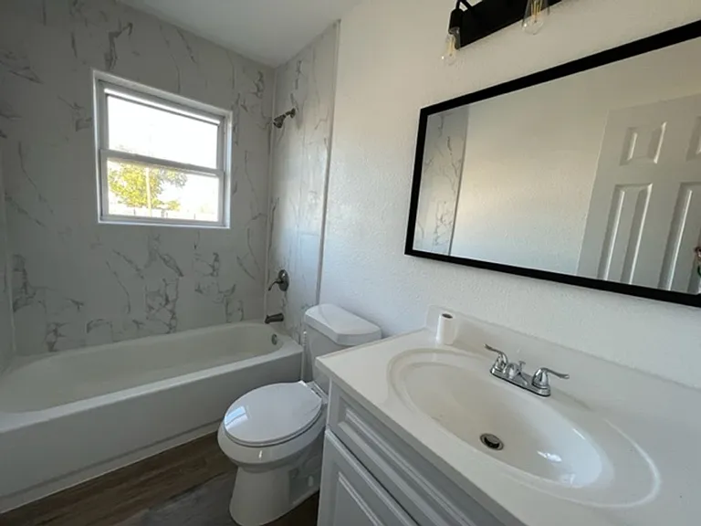 734 S Crockett Dr — Photo 13