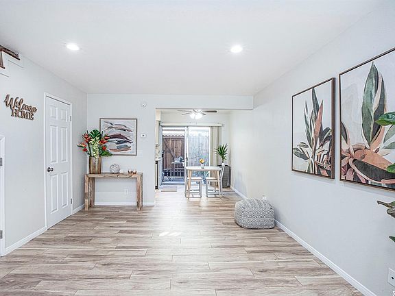 5th image of 13847 Los Angeles St APT A