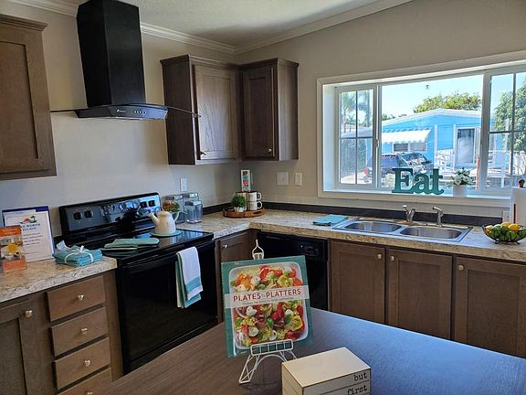 2nd image of 4041 Roberts Way #Frf4zv