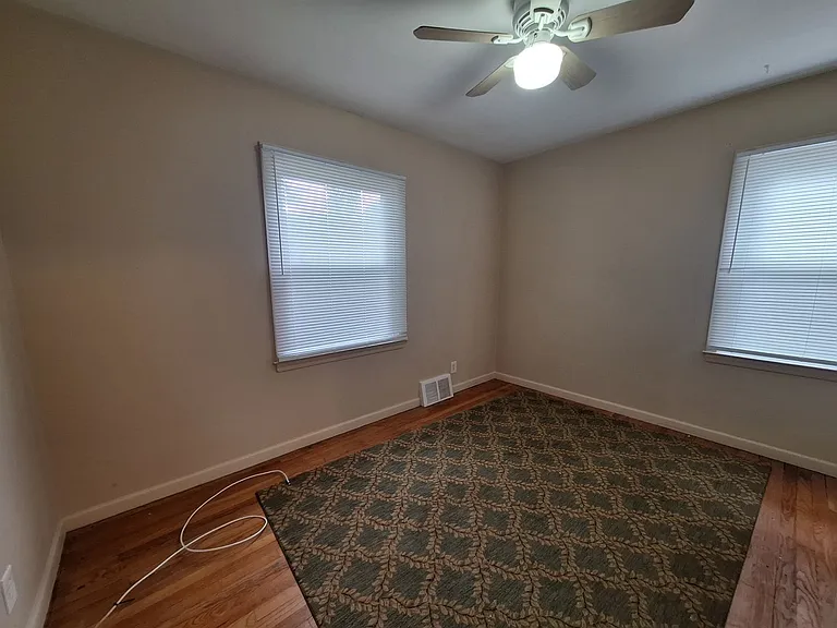 20293 Washtenaw St — Photo 10