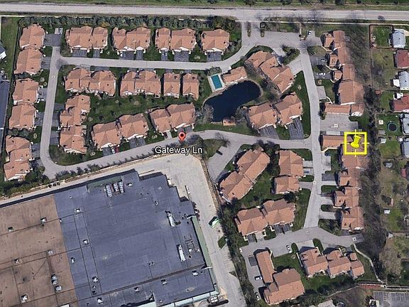 3rd image of 5627 Gateway Ln