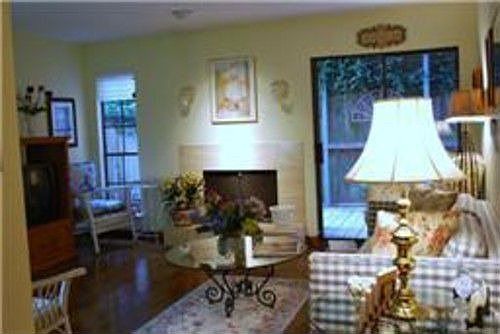 1st image of 753 Bering Dr