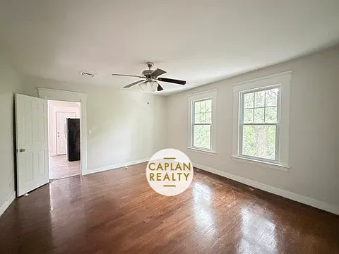 224 W Rock Ave #3 — Photo 1