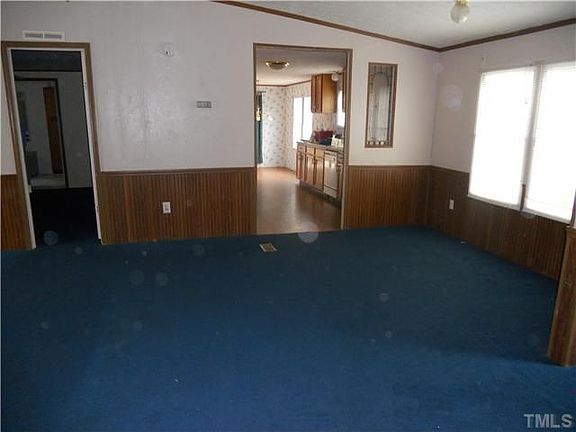 3rd image of 4824 Simmons Ln