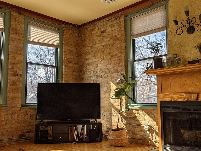 1846 W Henderson St #1846 — Photo 16