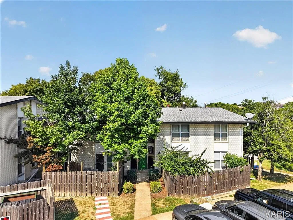 1 bed, 1.0 bath, 616 sqft, $1,300 — Photo 3