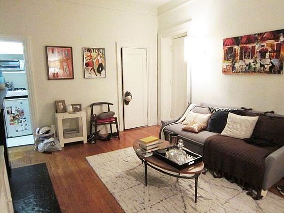 2nd image of 54 W 10th St #6