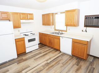 1102 N 39th St #2, Grand Forks, ND 58203